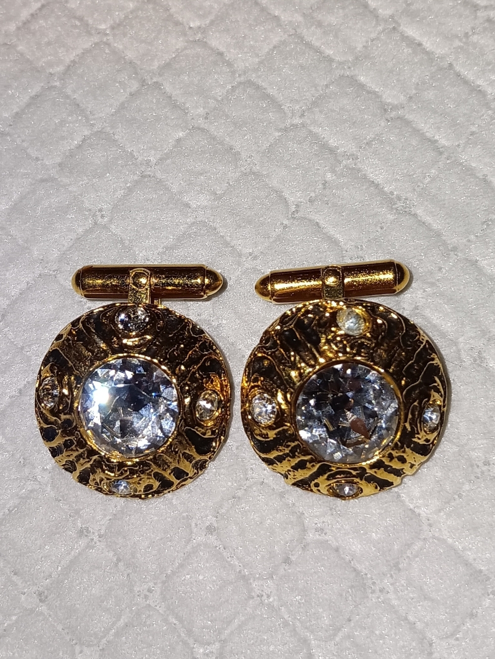 Chanel CC Vintage Strass Gold Tone Rhinestone Cufflinks